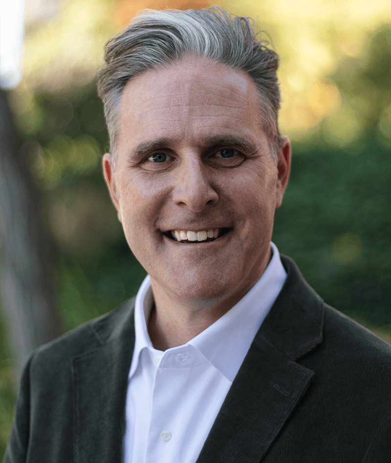 Chris Carlson Headshot