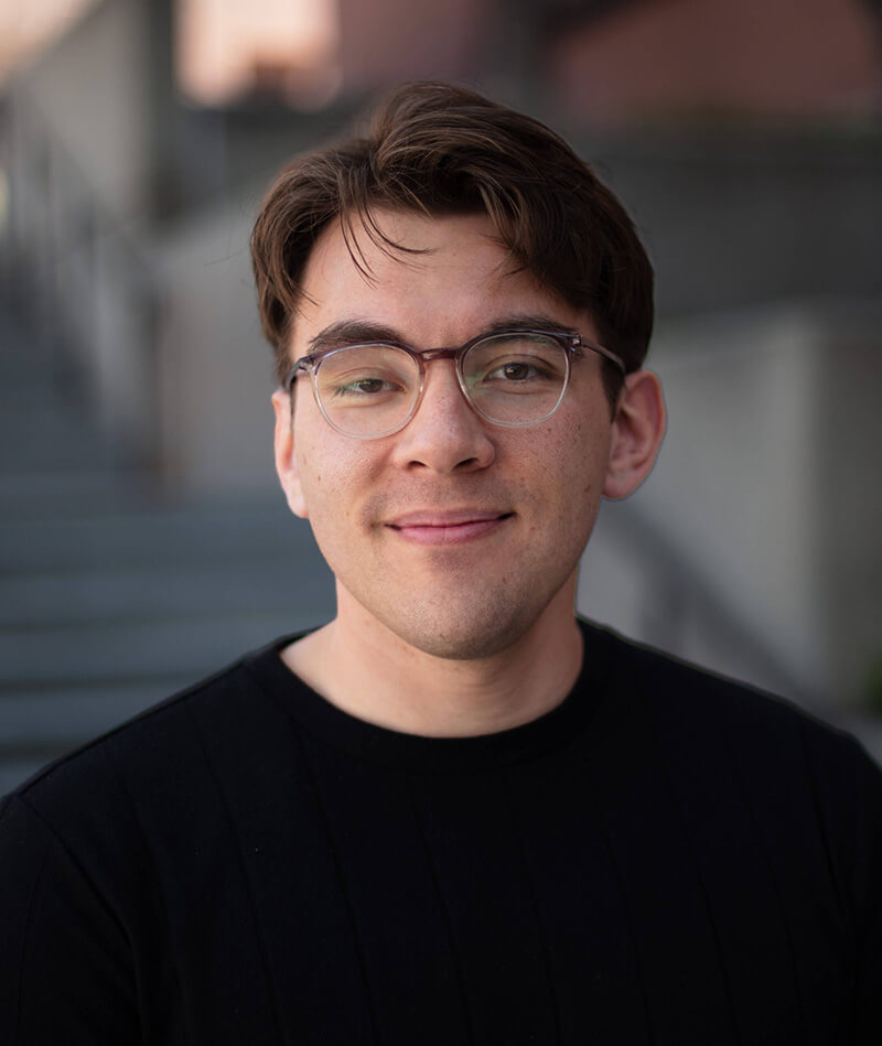 Ikaika Kamimoto Headshot