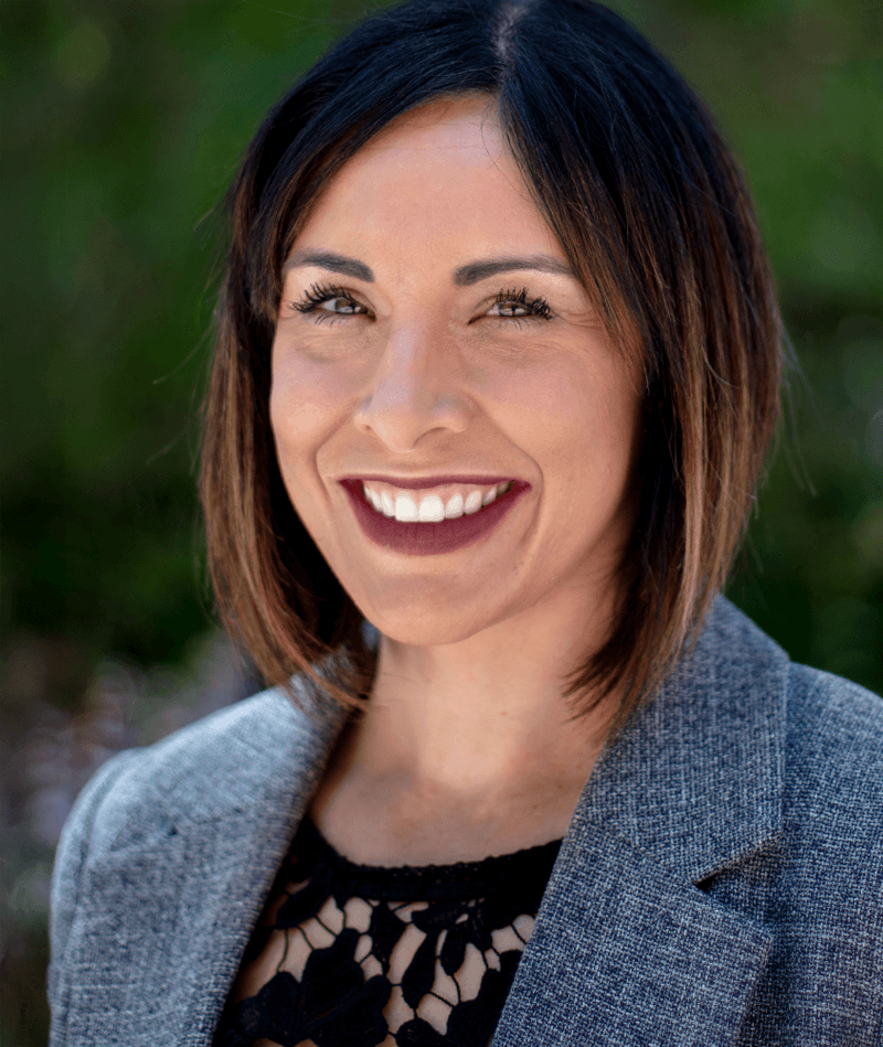 Jessica Collings Headshot