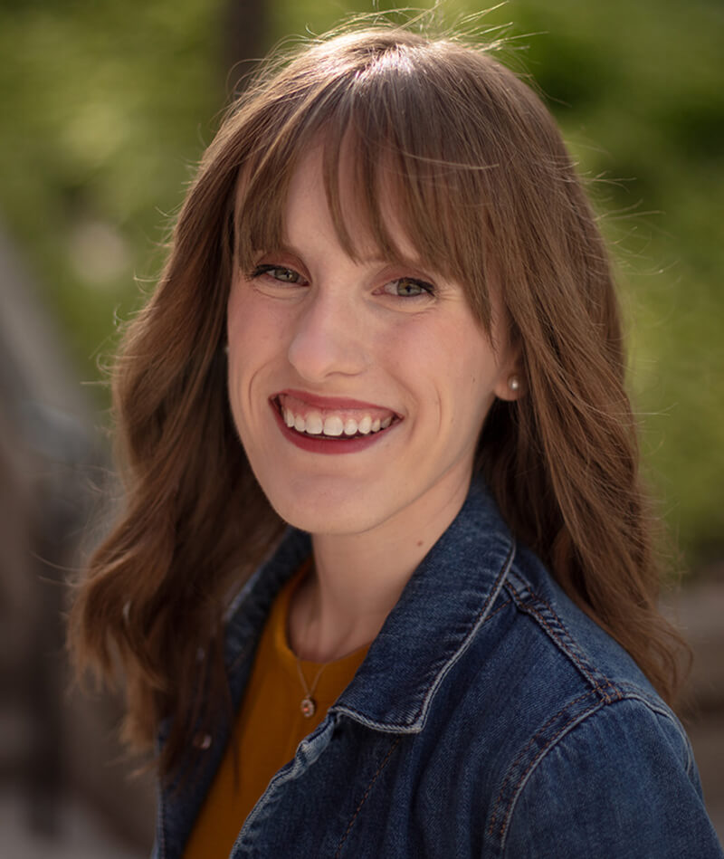 Lindsey Duncan Headshot