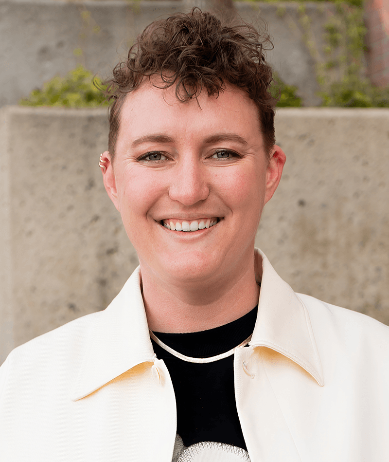 Lizzi Perkins Headshot