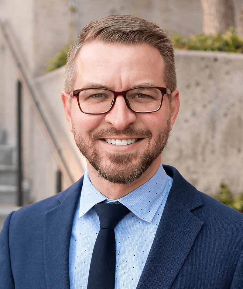 Roger Pimentel Headshot