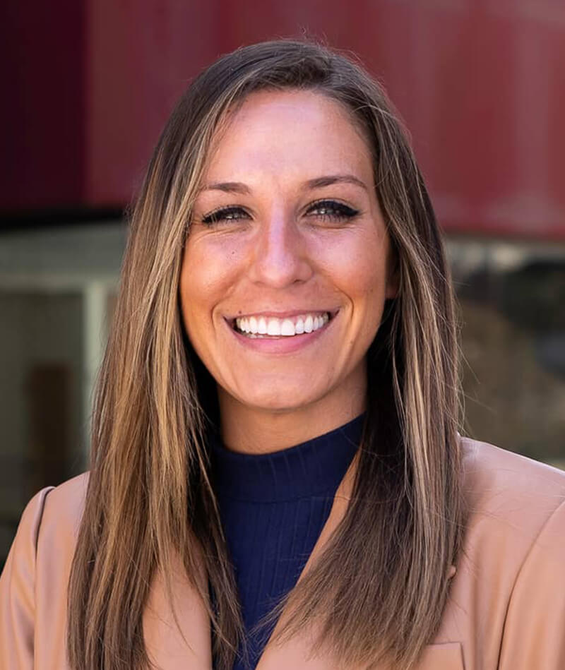 Valerie Baer Headshot